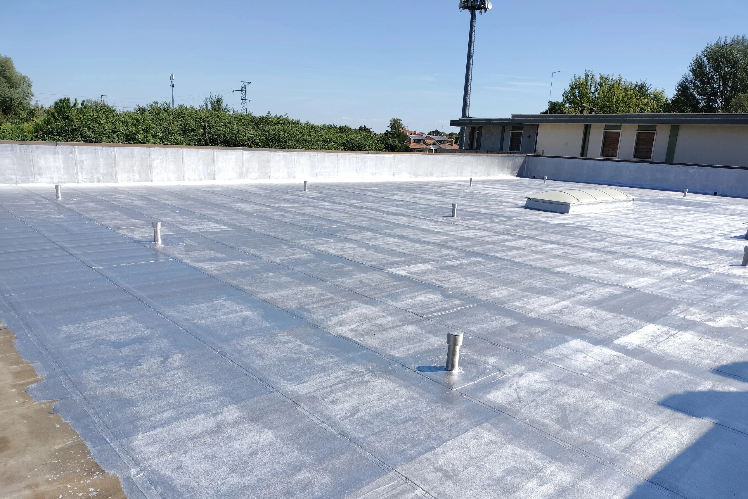 impermeabilizzazione tetti, isolamento tetti, riparazione tetti, rifacimento tetti, manutenzione tetti, infiltrazioni tetti, protezione tetti, sicurezza tetti, tetti piani, tetti a falda, coperture ventilate, guaina per tetti verdi, guaina impermeabilizzante ecologica, guaina elastomerica, guaina poliuretanica, guaina bituminosa, guaine cementizie, guaine bituminose, guaine armate, guaina a metro, guaina liquida, guaina a freddo, guaina a caldo, posa guaina, installazione guaine, isolamento guaina, impermeabilizzazione con guaina, impermeabilizzazione certificata, materiali impermeabili, prodotti impermeabili certificati, edilizia impermeabilizzante, soluzioni impermeabilizzanti, impermeabilizzazione avanzata, impermeabilizzazione duratura, isolamento termico tetti, isolamento acustico tetti, impermeabilizzazione tetti industriali, impermeabilizzazione tetti civili, riparazione guaine tetti, posa professionale guaine, isolamento tetti certificato, Isol Roof Impermeabilizzazioni, impermeabilizzazioni Jesolo, impermeabilizzazioni Venezia, edilizia Jesolo, edilizia Venezia, ristrutturazione coperture, ristrutturazione tetti, protezione edifici, servizi impermeabilizzanti, azienda impermeabilizzazioni, professionisti impermeabilizzazioni, impermeabilizzazione edilizia, impermeabilizzazione professionale, impermeabilizzazione garantita, impermeabilizzazione strutturale, edilizia specializzata, lavori con guaina, impermeabilizzazioni con membrane, impermeabilizzazioni cementizie, impermeabilizzazioni bituminose, impermeabilizzazione ecologica, impermeabilizzazione innovativa, soluzioni impermeabilizzanti avanzate, edilizia impermeabilizzante Venezia, edilizia impermeabilizzante Jesolo, manutenzione impermeabilizzazioni, Isol Roof Jesolo, impermeabilizzazione con resine, impermeabilizzazione coperture commerciali, protezione duratura coperture, protezione strutturale edifici, impermeabilizzazioni garantite Jesolo, impermeabilizzazioni garantite Venezia, posa coperture impermeabili, lavori di impermeabilizzazione certificati, esperti in impermeabilizzazioni, impermeabilizzazione professionale Jesolo, impermeabilizzazione professionale Venezia, edilizia impermeabilizzante a Jesolo, edilizia impermeabilizzante a Venezia