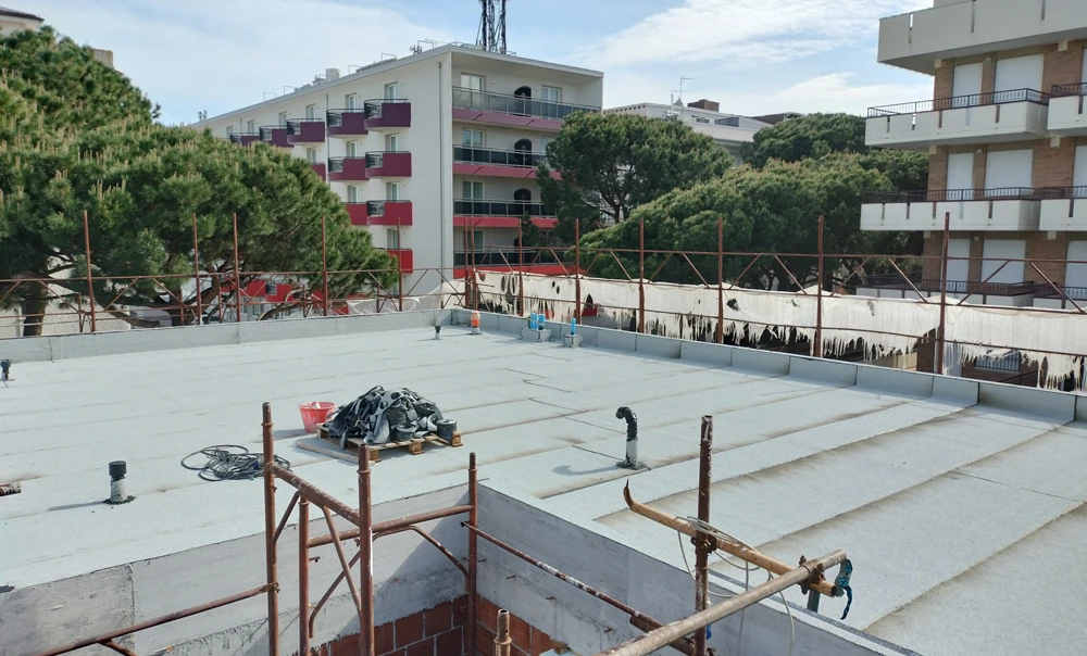 riparazione tetti, affidabilità, manutenzione tetti, infiltrazioni tetti, rifacimento tetti, coperture, tetto, isolamento tetti, impermeabilizzazione tetti, materiali impermeabili, edilizia, lavori edili, ristrutturazione, manutenzione coperture, riparazione coperture, isolamento, impermeabilizzazione, Isol Roof Impermeabilizzazioni, Jesolo, Venezia, edilizia Jesolo, edilizia Venezia, servizi impermeabilizzazioni, azienda impermeabilizzazioni, professionisti impermeabilizzazioni, impermeabilizzazione edilizia, impermeabilizzazione professionale, impermeabilizzazione garantita, impermeabilizzazione strutturale, edilizia specializzata, lavori con guaina, impermeabilizzazioni con membrane, impermeabilizzazioni cementizie, impermeabilizzazioni bituminose, isolamento termico, isolamento acustico, impermeabilizzazione ecologica, impermeabilizzazione innovativa, riparazione infiltrazioni, soluzioni impermeabilizzanti avanzate, riparazione guaine tetti, Isol Roof Jesolo, copertura tetti, tetti a falda, tetti piani, riparazione tetti in legno, riparazione tetti in laterizio, riparazione tetti in metallo, riparazione tetti industriali, riparazione tetti civili, riparazione tetti condominiali, riparazione tetti storici, riparazione tetti ventilati, riparazione tetti con pannelli solari, riparazione tetti con guaina bituminosa, riparazione tetti con guaina liquida, riparazione tetti con tegole, riparazione tetti con coppi, riparazione tetti con ardesia, riparazione tetti con lastre metalliche, riparazione tetti con manti sintetici, riparazione tetti con membrane bituminose, riparazione tetti con isolamento termico, riparazione tetti con isolamento acustico, riparazione tetti con rifacimento manto di copertura, riparazione tetti con sostituzione tegole, riparazione tetti con sostituzione coppi, riparazione tetti con pulizia grondaie, riparazione tetti con rimozione amianto, riparazione tetti con installazione linee vita, riparazione tetti con installazione lucernari, riparazione tetti con installazione abbaini, riparazione tetti con installazione comignoli, riparazione tetti con installazione antenne, riparazione tetti con installazione impianti fotovoltaici, riparazione tetti con installazione impianti solari termici, riparazione tetti con installazione sistemi di sicurezza, riparazione tetti con interventi di urgenza, riparazione tetti con sopralluogo gratuito, riparazione tetti con preventivo gratuito, riparazione tetti con garanzia sul lavoro svolto, riparazione tetti con materiali certificati, riparazione tetti con personale qualificato, riparazione tetti con attrezzature professionali, riparazione tetti con rispetto delle normative vigenti, riparazione tetti con attenzione ai dettagli, riparazione tetti con cura del cliente, riparazione tetti con soluzioni personalizzate, riparazione tetti con interventi rapidi, riparazione tetti con interventi duraturi, riparazione tetti con interventi efficienti, riparazione tetti con interventi economici, riparazione tetti con interventi ecologici, riparazione tetti con interventi innovativi, riparazione tetti con interventi estetici, riparazione tetti con interventi funzionali, riparazione tetti affidabile, riparazione tetti garantita, riparazione tetti professionale, riparazione tetti esperta, riparazione tetti di qualità, riparazione tetti sicura, riparazione tetti con materiali resistenti, riparazione tetti con tecniche all'avanguardia, riparazione tetti per ogni esigenza, riparazione tetti su misura, riparazione tetti con personale specializzato, riparazione tetti con interventi risolutivi, riparazione tetti con risultati duraturi, riparazione tetti con rispetto dei tempi, riparazione tetti con rispetto del budget, riparazione tetti con trasparenza, riparazione tetti con chiarezza, riparazione tetti con disponibilità, riparazione tetti con cortesia, riparazione tetti con serietà, riparazione tetti con competenza, riparazione tetti con precisione, riparazione tetti con puntualità, riparazione tetti con esperienza, riparazione tetti con passione, riparazione tetti con garanzia di soddisfazione